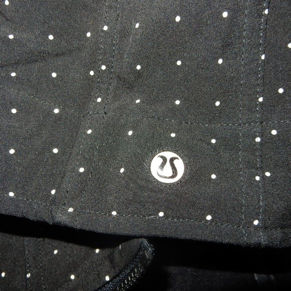 Lululemon jacket. - Picture 5 of 6